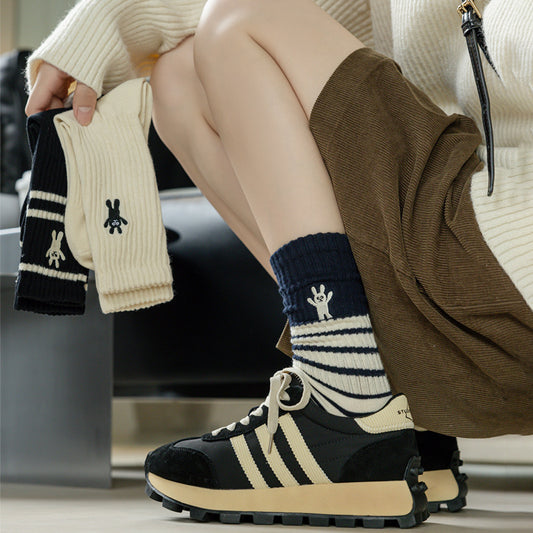 Autumn And Winter Women's Embroidered Bear Tube Socks